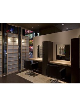 【ご褒美空間サロン】高技術・安心のサービス・上質な空間にこだわった本命サロン”Seasons季の香”