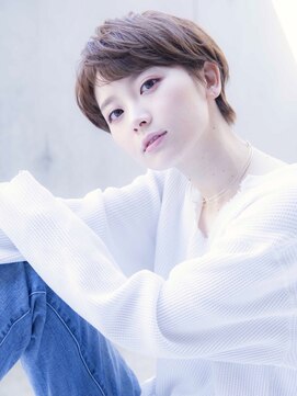 テイラー(Taylor) [Taylor]  ☆ナチュラルアッシュxカジュアルショート