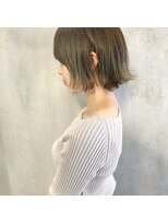 ミント(mint) 柔らかさグレー&切りっぱなしボブ