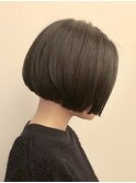 前下がりシンプルボブ