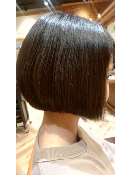 レヴィ(Levie) ショートボブ