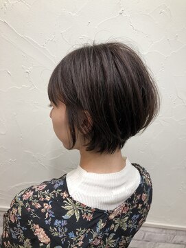 サンルーム(SUN room) 耳かけお洒落ショート　moro