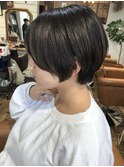 ショートボブ