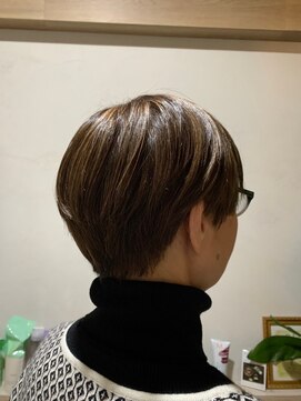 ラコスタ(LaCosTa) スッキリマニッシュ再現性◎ショート王道ダークモカブラウン小顔