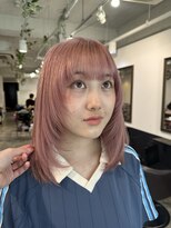 イリ 梅田(ili) ハイトーンピンク×顔まわりレイヤー