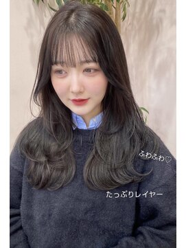 ボタン シブヤ(VOTAN SHIBUYA) アッシュグレー/グレージュ/韓国ヘア/渋谷/レイヤー/顔まわり