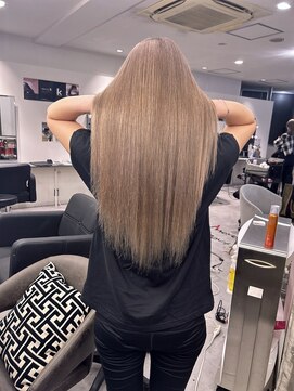 キング 高槻(K!ng) 縮毛矯正髪質改善ハイライトレイヤーカット高槻美容室エクステ