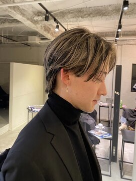 ルーム(Loom.) メンズカットブリーチデザインカラーコントラストハイライト