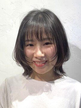 ヴァンクシー バイ ルナ(VANKCY by Luna) クラゲヘアー オリーブグレー 小顔 ココアベージュ 黒髪 登戸