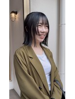 カータ(CARTA) 顔まわりにデザインなミディアムボブスタイル