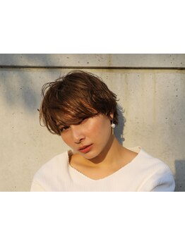 髪型・骨格に合わせたカットで、作りこみ過ぎない、お手入れ簡単スタイルに。魅力を最大限に引き出します。