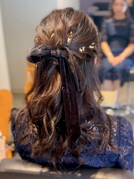 フォーエス(4S) ハーフアップ　～ベロアリボンアレンジ～