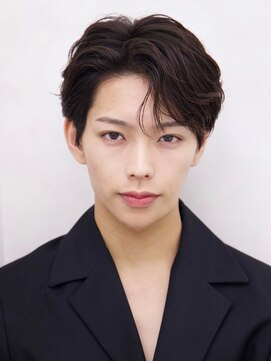 ルーシー 渋谷(LUCEY) センターパートフェザーパーマシャドウパーマメンズパーマ