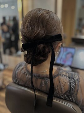 ブローチェアヴェダ ヘアアレンジ、お呼ばれヘア、結婚式ヘア、成人式ヘア、まとめ髪