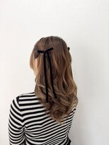 髪飾りとヘアセット専門店 hair bijou【ヘアビジュー】 巻き髪ヘア