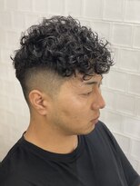 メリケンバーバーショップ フクオカ(MERICAN BARBERSHOP FUK)&nbsp;かき上げヘアショートレイアーくせ毛風パーマコンマヘア354