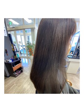 フレンズ 平岡店(friend's) 【札幌平岡　ストレート/アッシュスモーキー】　藤原有貴