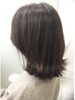 アルターシェリー(aL-ter che'rie)&nbsp;大人のラフニュアンス外ハネミディアム【屋代のショート】