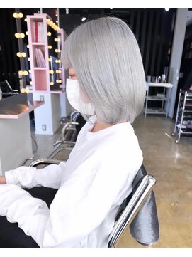 ワーカー ミミ(worker MIMI) 色落ちも考えたホワイトカラー