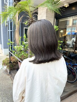 アカラ ヘアー(Akala Hair) 外はねミディアム