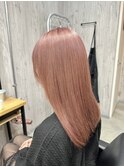 ピンクベージュ