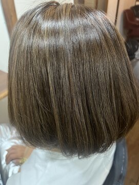 リリ(Liri) イルミナカラー+ヘッドスパトリートメント