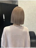 ピンクグレージュ