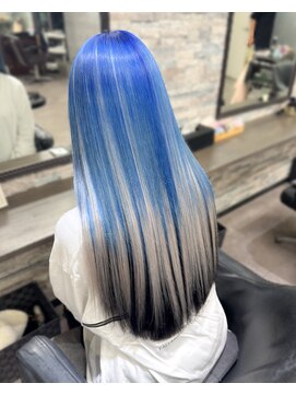 オズ 梅田店(OZ) 原色ブルー×ホワイトシルバー×インナーブラック/エクステ40枚