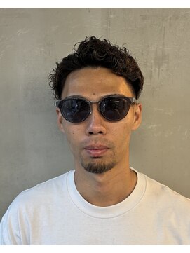 フランクスバーバーリザーブ 人形町店(FRANK’S BARBER RESERVE) スペインカール／スパイキーショート／フェザーパーマ／人形町H