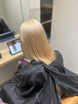 ルシティ(Le City) white milktea [ダブルカラー／ブリーチ／髪質改善]