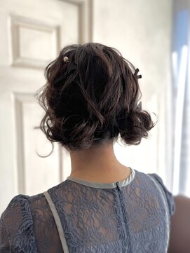 アロマ ヘアー ルーム 新宿3号店(AROMA hair room) お呼ばれ/結婚式/二次会/シニヨン/ツインお団子/セット/パーティ