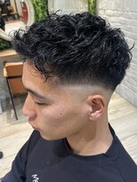 ハウス(HAUS.) 【スペインカール】MEN’S HAIR//刈り上げセンターパート/横浜