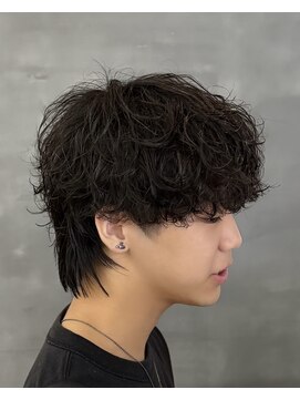 バース バイ ハピネス(BIRTH by happiness) シャドウパーマ/マッシュウルフ