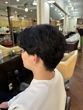 シャンプーボーイアネックス(SHAMPOO BOY Annex) フェザーパーマ センターパート 佐世保