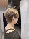ハンサムショート シルバーベージュ