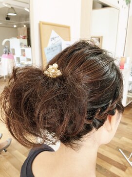 ヘアーフリューゲル(hair flugel) お呼ばれアップ★