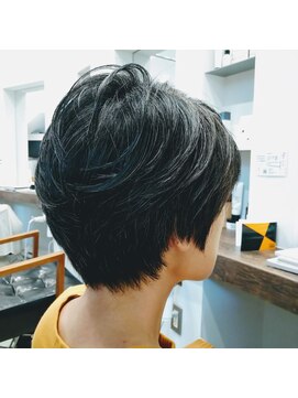 リアン バイ トルシュ ヘアワークス(Riant by TORChe hair works) シンプルショート