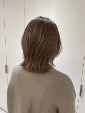 エムタニグチミュー(MTANIGUCHI Mieux) くびれレイヤー×やわらかブラウン