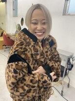 フィン(fin,)&nbsp;Ayato/美髪/ホワイトグレージュ/ネビージュ/こなれミディ/パーマ