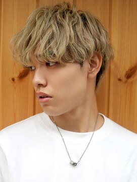 ブゾン(buZon) 【buZon ブゾン】波巻き/ツイスパ/マッシュパーマ☆マッシュボブ