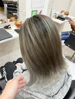 ケーアンドケー(K&K)&nbsp;グレージュバレイヤージュ！