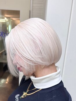 エイチエムヘアー サッポロ(HM HAIR Sapporo)の写真/圧倒的白になれるホワイトカラーからナチュラルなベージュカラーまでお任せあれ!透明感のあるカラーが人気*