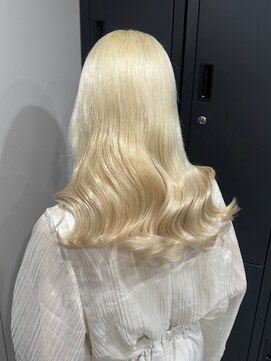 ベレーザ 渋谷(BELEZA) 7828ブロンドハイライトグラデーション波巻きハイトーンカラー