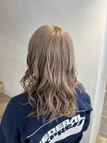 バズ(BUZZ)&nbsp;ブルベ夏に似合うホワイトベージュ