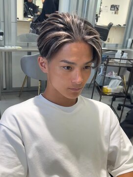 キング(K!ng) 縮毛矯正髪質改善ハイライトレイヤーカット枚方美容室エクステ