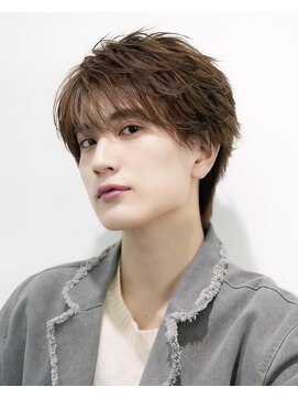 オーシャントーキョーウエスト 心斎橋 (OCEAN TOKYO WEST) ラウンドマッシュシースルーフェザーショートウルフ