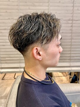 イメージア ボーノ相模大野店(IMAGE-A) 【相模大野カット】フェード×ハイライト束感ショート　メンズ