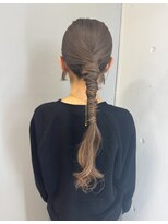 クレーデ ヘアーズ 五日市店(Crede hair's)&nbsp;タイト編み下ろしスタイル