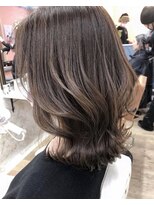 フィガロ ウメダ(FIGARO UMEDA)&nbsp;ミディアムレイヤー2.10ミディアムレイヤーカット