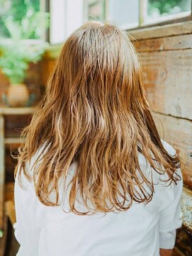 カラーサロンビスカリア 相模原エリア 淵野辺駅店(Color salon Biscaria) ナチュラルレイヤー